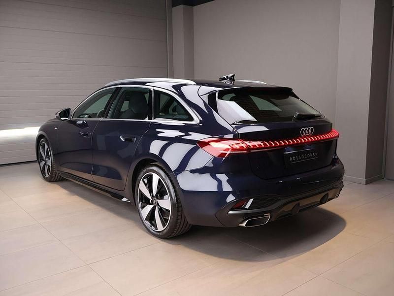 Gebraucht Audi A5 S-Line 204 PS (150 kW) 2025 Blau Kombi