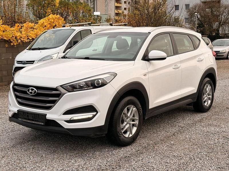 Weiß Gebraucht 2018 Hyundai Tucson Classic SUV | 13.190 € (Guter Preis) - Bild 1/4