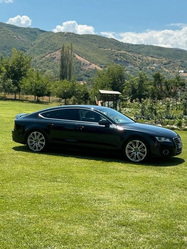 Schwarz Gebraucht 2010 Audi A7 S-Line Kleinwagen | 10.000 € (Fairer Preis) - Bild 1/4