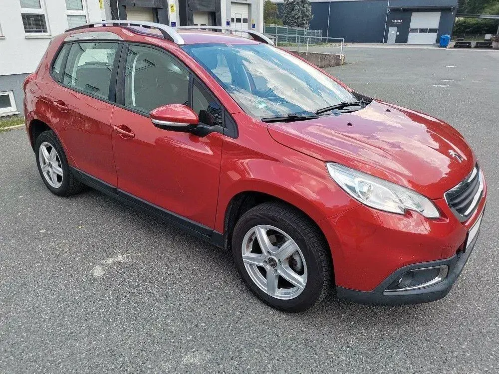 Gebraucht Peugeot 2008 Active 82 PS (60 kW) 2015 Orange SUV