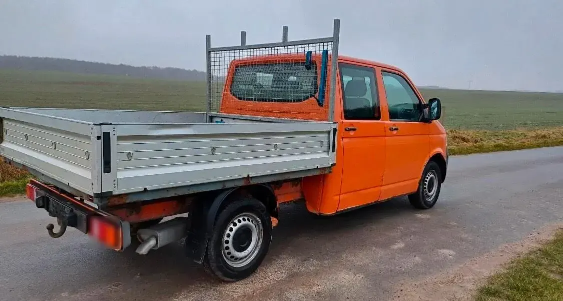 Gebraucht VW T5 102 PS (75 kW) 2007 Orange Van