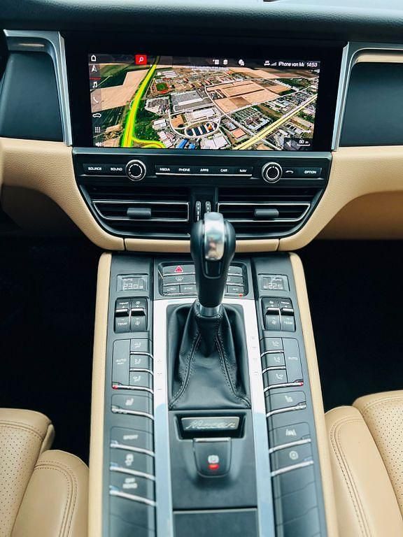 Gebraucht Porsche Macan 245 PS (180 kW) 2019 Grau SUV