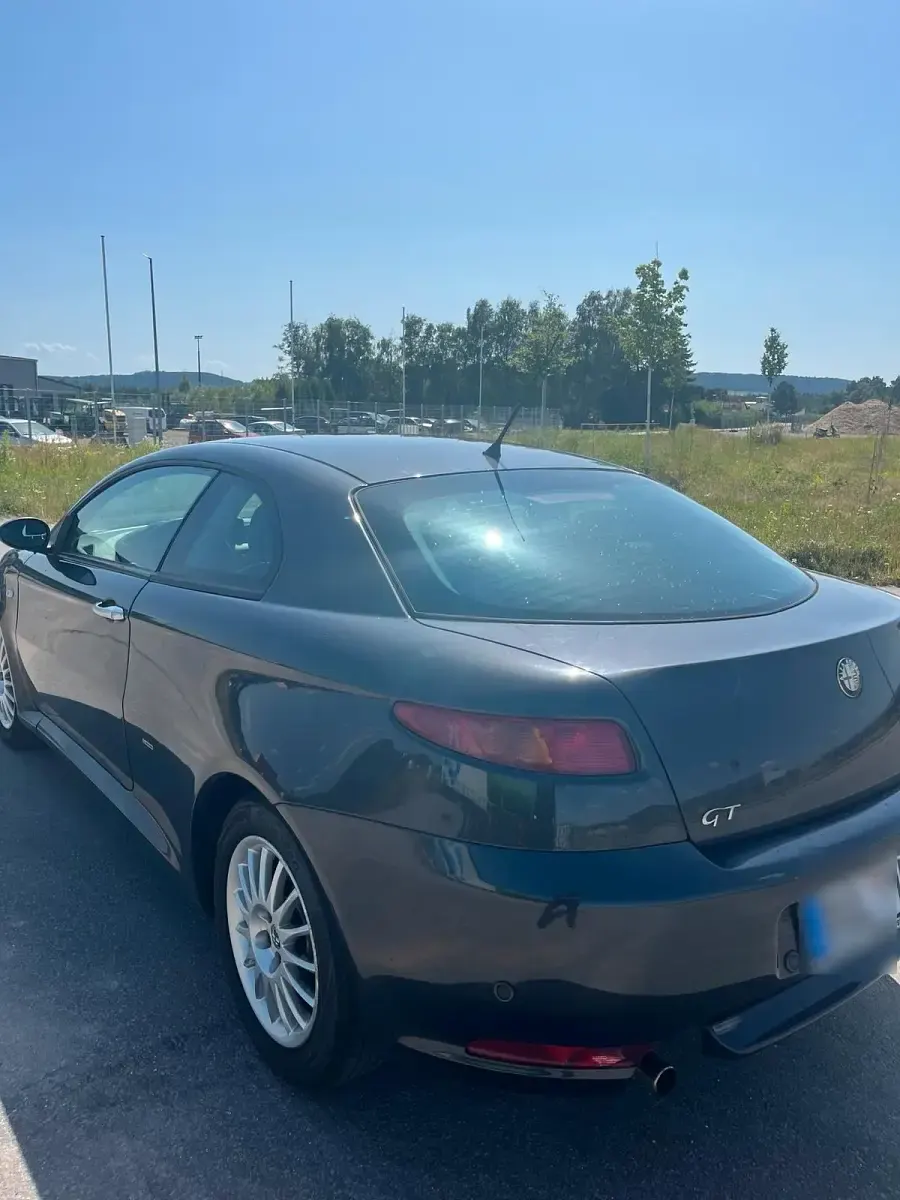 Gebraucht Alfa Romeo GT 166 PS (122 kW) 2008 Grau Coupé