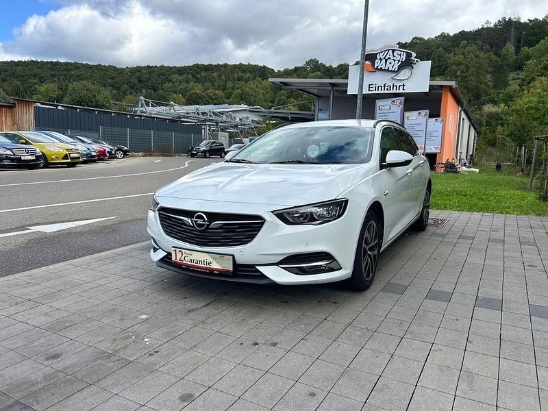 Weiß Gebraucht 2020 Opel Insignia Business Edition Kombi | 9.999 € (Etwas zu teuer) - Bild 1/4
