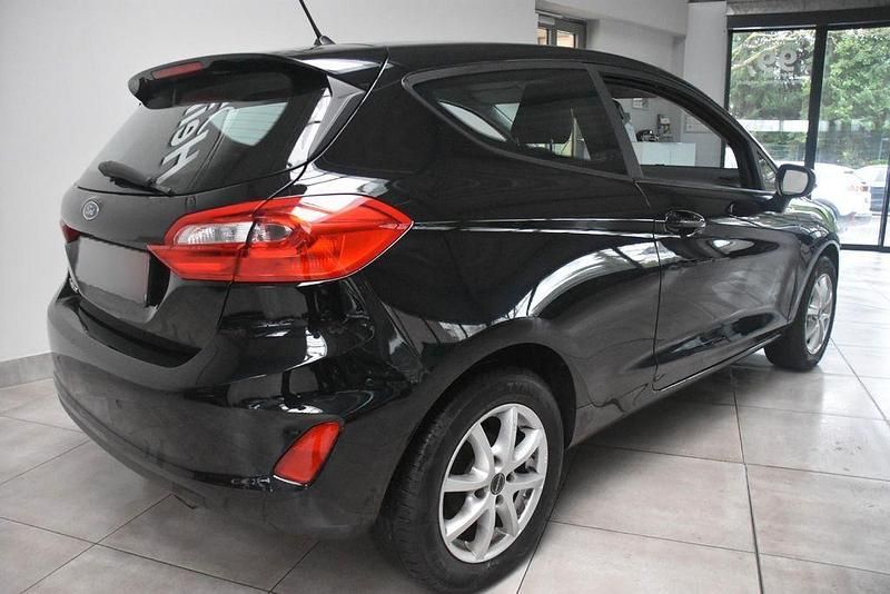 Gebraucht Ford Fiesta Cool & Connect 101 PS (74 kW) 2019 Schwarz metallic Kleinwagen
