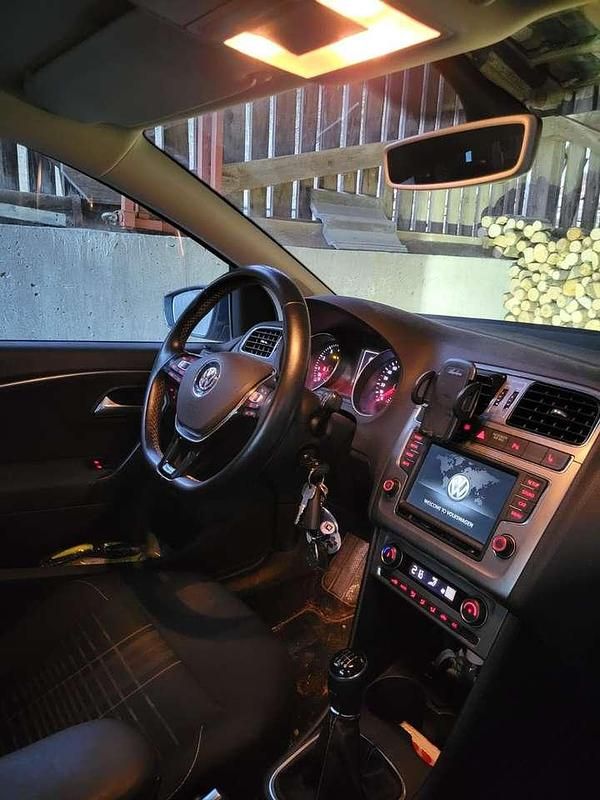 Gebraucht VW Polo 110 PS (80 kW) 2015 Blau Limousine