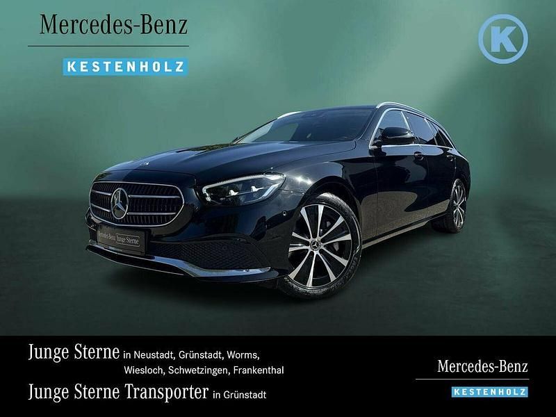 Unilack schwarz Gebraucht 2022 Mercedes E300 Avantgarde Kombi | 35.990 € (Fairer Preis) - Bild 1/4