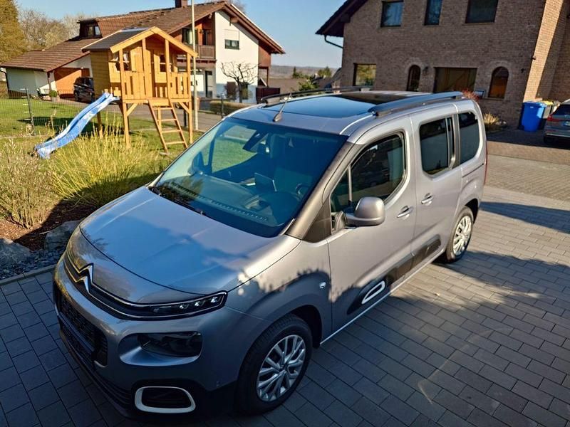 Gebraucht Citroën Berlingo Shine 131 PS (96 kW) 2019 Grau Van / Kleinbus