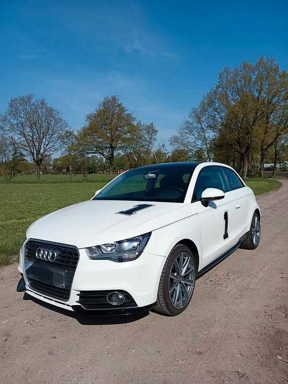 Gebraucht Audi A1 Ambition 105 PS (77 kW) 2010 Weiß Kleinwagen