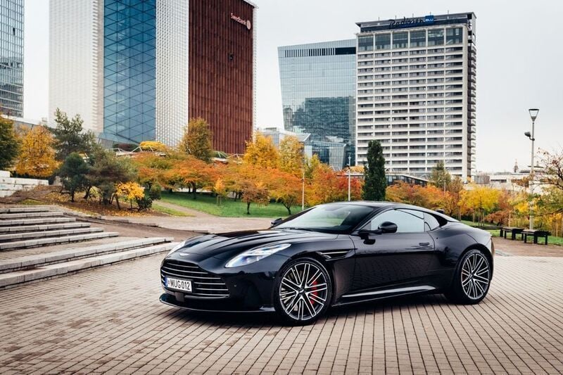 Gebraucht Aston Martin DB12 680 PS (500 kW) 2023 Schwarz