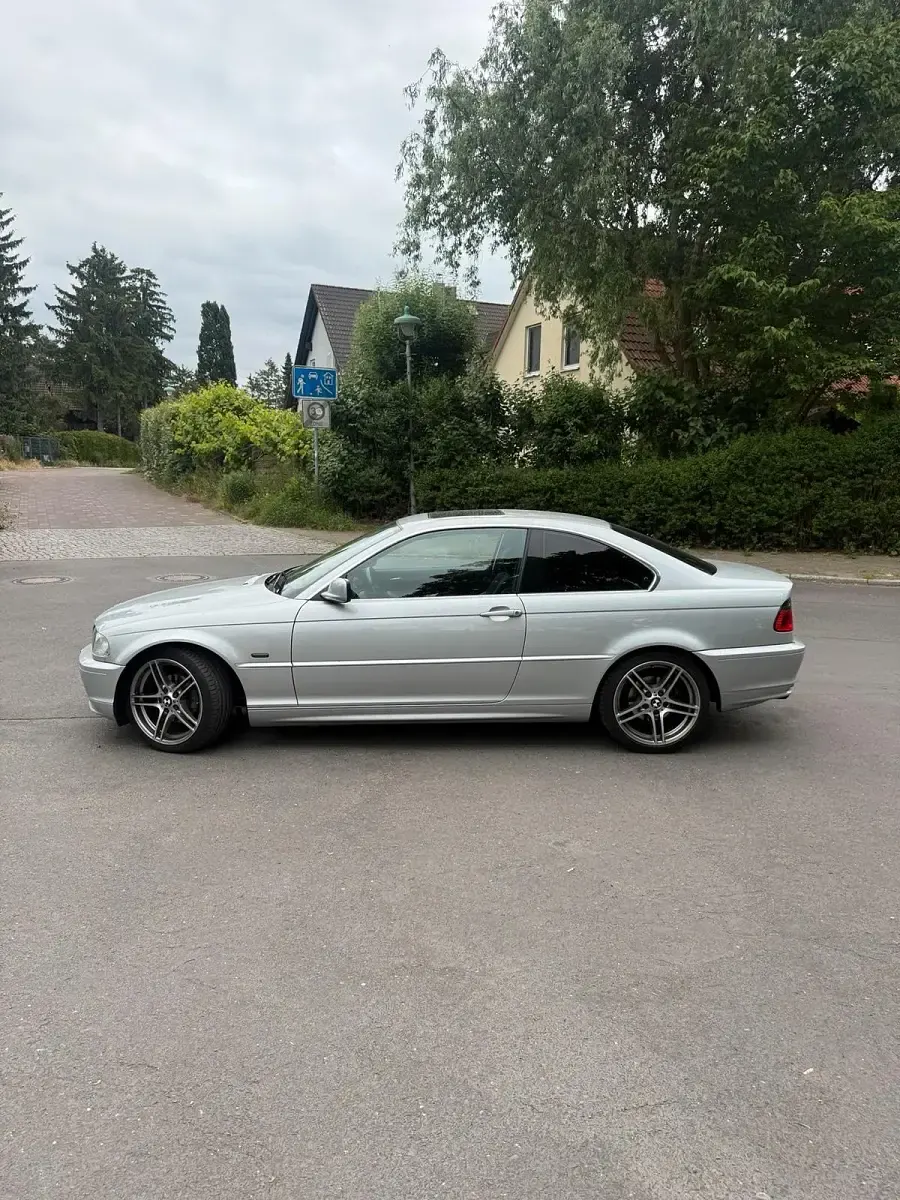 Gebraucht BMW 323 170 PS (125 kW) 2000 Silber Coupé