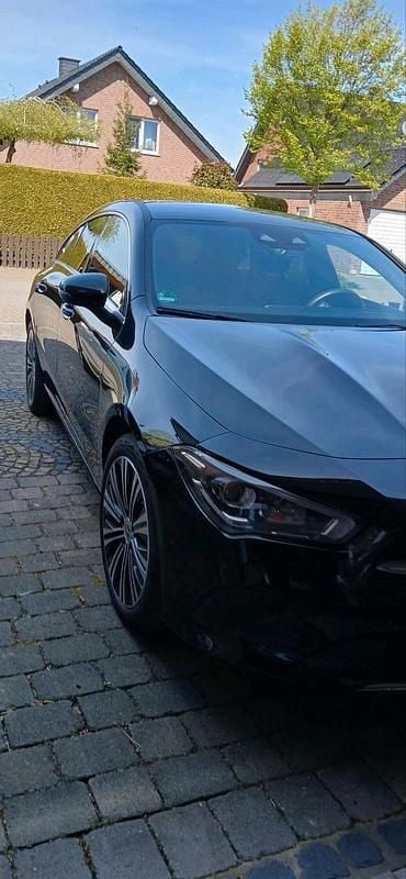 Gebraucht Mercedes CLA200 150 PS (110 kW) 2023 Schwarz Kombi
