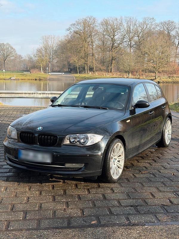 Gebraucht BMW 120 177 PS (130 kW) 2008 Schwarz Kleinwagen