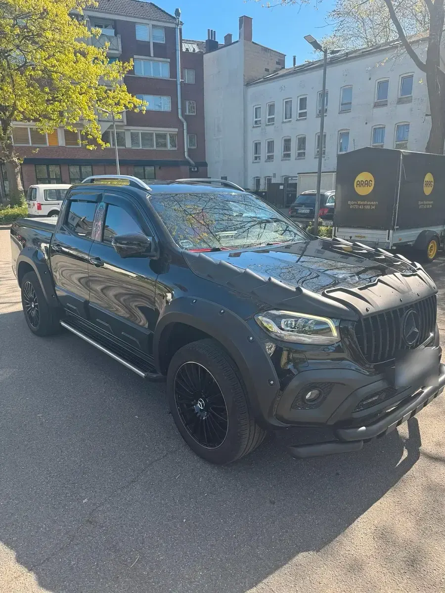 Second-hand Mercedes E250 Edition 190 CP (139 kW) 2019 Negru SUV