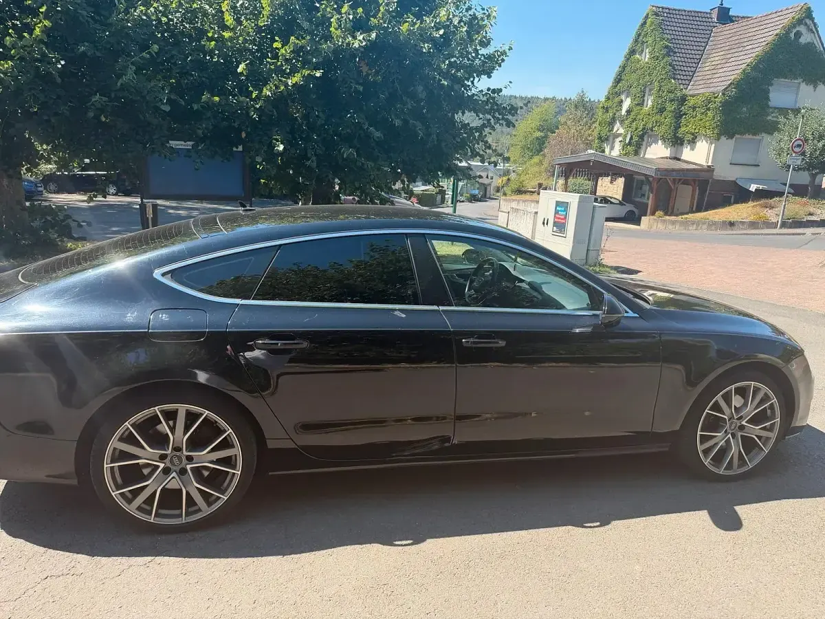 Gebraucht Audi A7 Sportback 245 PS (180 kW) 2011 Schwarz Kleinwagen