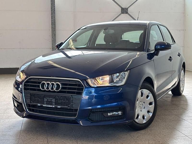 Blau Gebraucht 2016 Audi A1 Sportback Kleinwagen | 10.550 € (Fairer Preis) - Bild 1/4