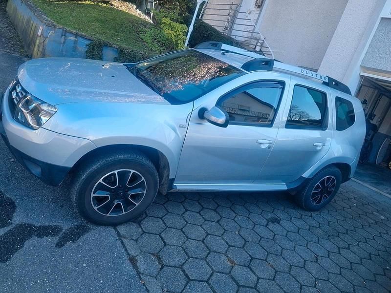Gebraucht Dacia Duster 110 PS (80 kW) 2016 Silber SUV