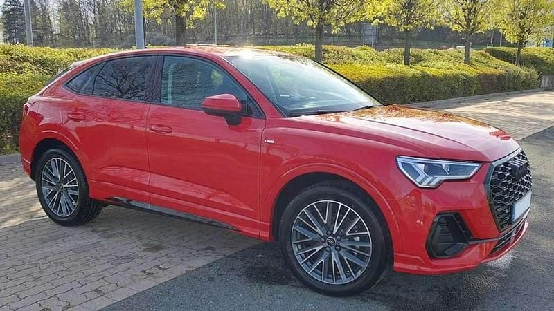 Gebraucht Audi Q3 Sportback S-Line 150 PS (110 kW) 2023 Rot SUV
