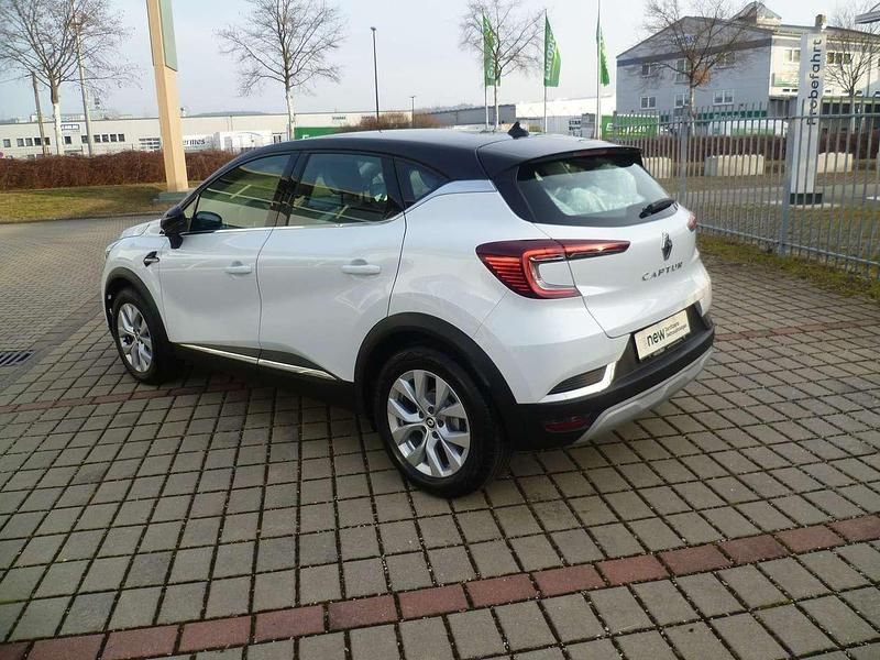 Gebraucht Renault Captur Intens 140 PS (102 kW) 2022 Weiß SUV