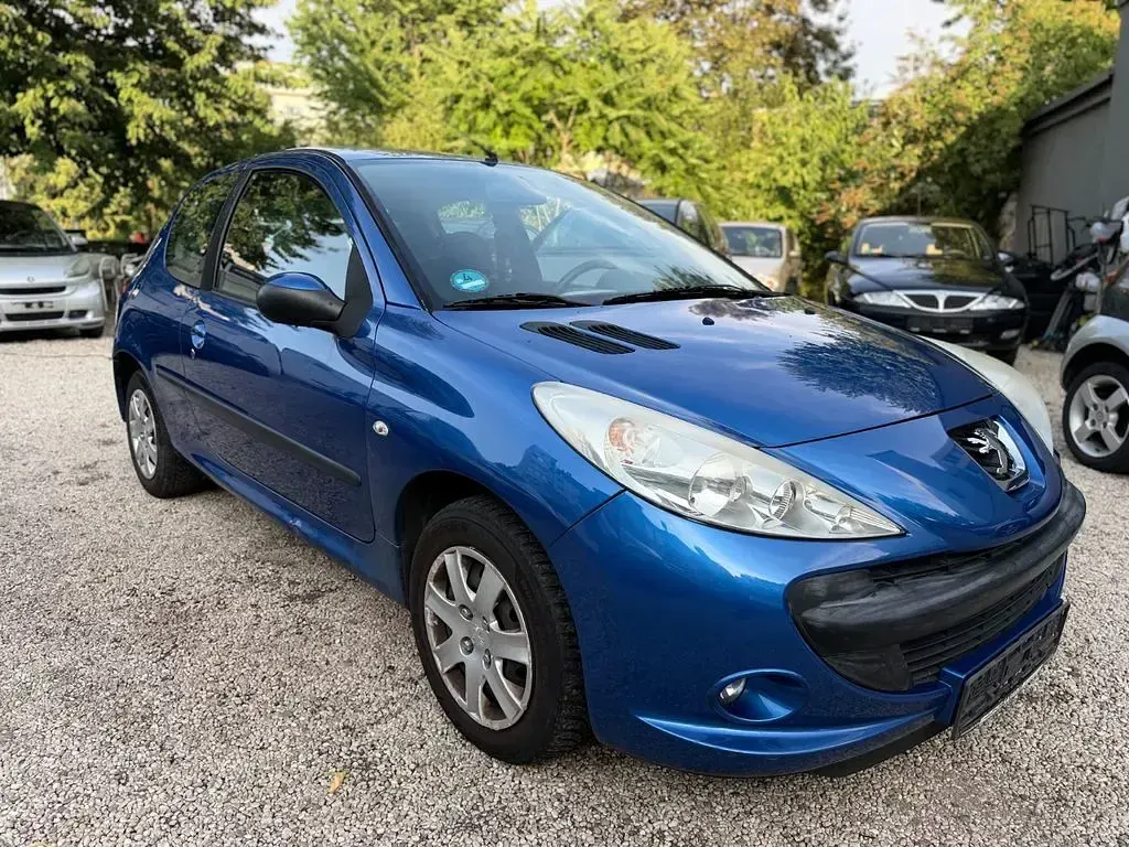 Gebraucht Peugeot 206+ 75 PS (55 kW) 2009 Blau Kleinwagen