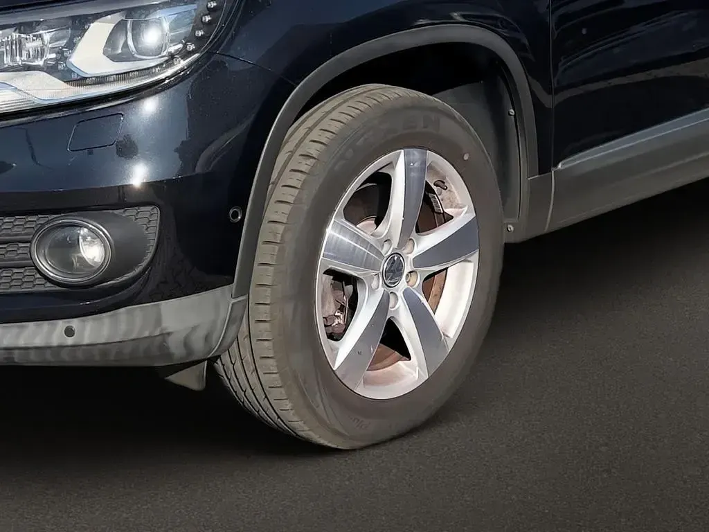 Gebraucht VW Tiguan Sportline 160 PS (117 kW) 2012 Schwarz SUV