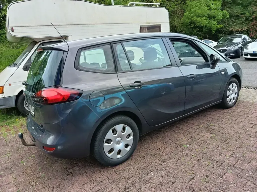 Gebraucht Opel Zafira Tourer Selection 120 PS (88 kW) 2016 Grau Van / Kleinbus