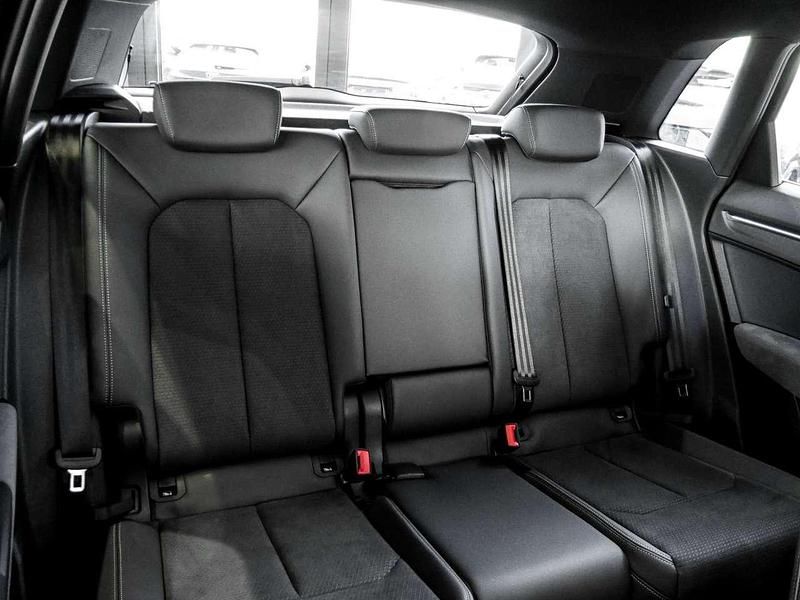 Gebraucht Audi Q3 S-Line 193 PS (141 kW) 2025 Mythosschwarz metallic SUV