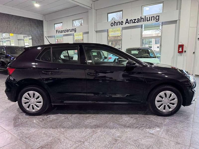 Gebraucht Skoda Fabia 65 PS (47 kW) 2023 Schwarz Kleinwagen