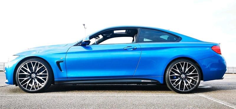 Blau Gebraucht 2015 BMW 435 M Performance Coupé | 24.990 € (Etwas zu teuer) - Bild 1/4