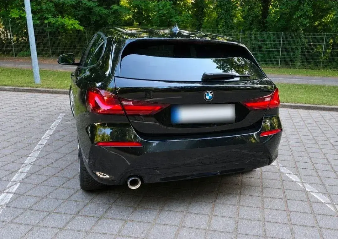 Gebraucht BMW 118 Advantage 140 PS (102 kW) 2020 Schwarz Kleinwagen