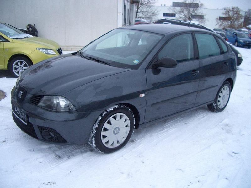 Grau Gebraucht 2009 Seat Ibiza Reference Kleinwagen | 2.400 € (Superpreis) - Bild 1/4