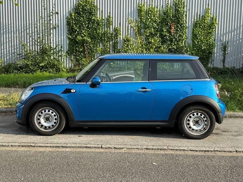 Blau Gebraucht 2011 Mini ONE Kleinwagen | 2.599 € (Guter Preis) - Bild 1/4
