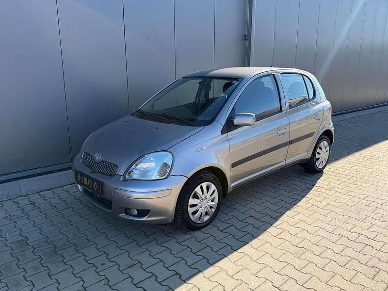 Gebraucht Toyota Yaris 75 PS (55 kW) 2004 Other Limousine