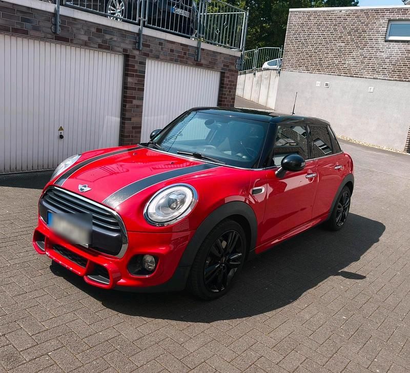 Rot Gebraucht 2018 Mini Cooper Sport Kleinwagen | 12.500 € (Fairer Preis) - Bild 1/4