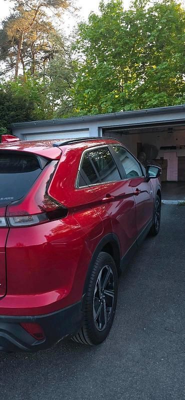 Second-hand Mitsubishi Eclipse Cross 188 CP (138 kW) 2022 Roșu SUV