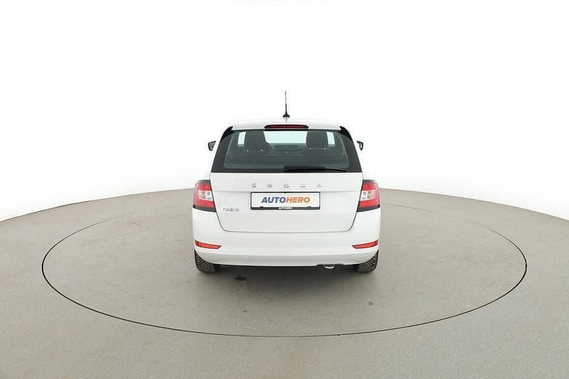 Gebraucht Skoda Fabia Active 60 PS (44 kW) 2021 Weiß Kombi