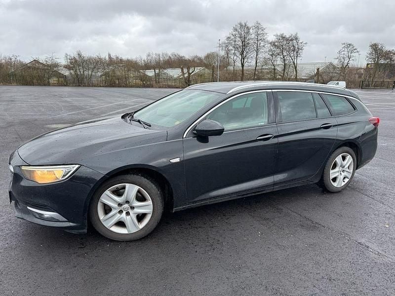 Schwarz Gebraucht 2018 Opel Insignia Kombi | 9.300 € (Guter Preis) - Bild 1/3