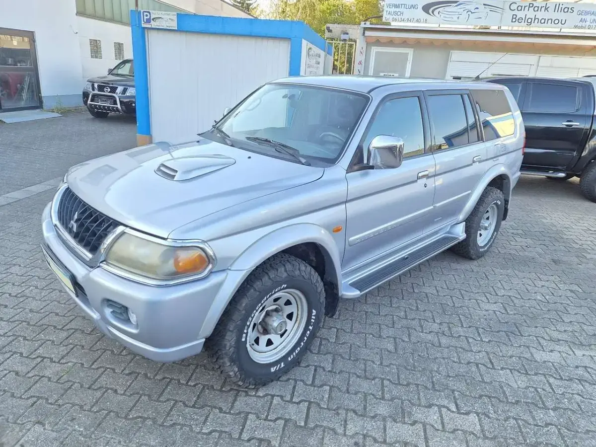 Gebraucht Mitsubishi Pajero Sport 133 PS (97 kW) 2004 Coolsilber (m) SUV