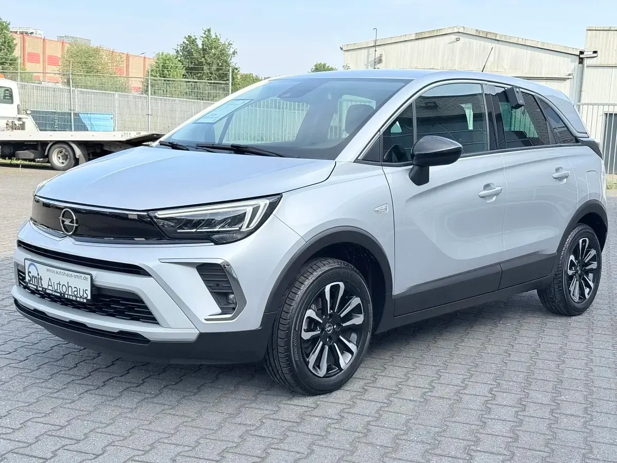 Gebraucht Opel Crossland Elegance 110 PS (80 kW) 2024 Lackierung aluminiumgrau/metallic klarlack SUV