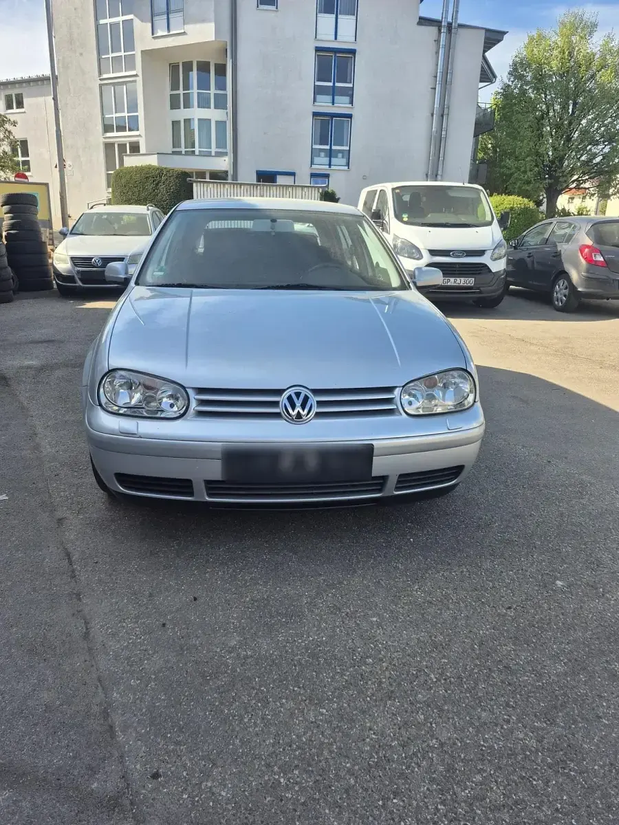 Brugt VW Golf IV 101 HK (74 kW) 2001 Sølv Sedan