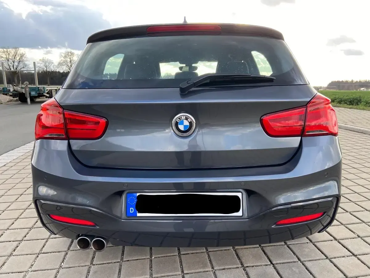 Gebraucht BMW 120 M Sport 190 PS (139 kW) 2016 Grau Kleinwagen