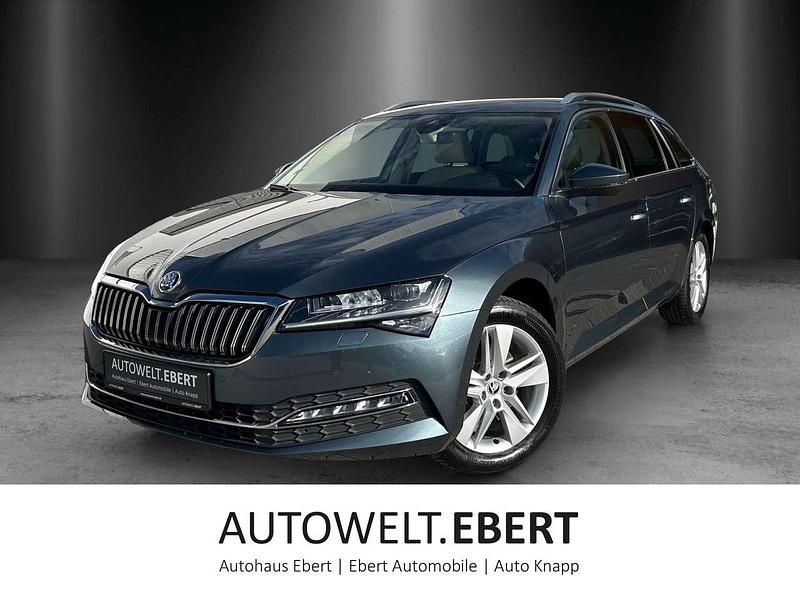 Quarzgrau Gebraucht 2021 Skoda Superb Premium Edition Kombi | 27.890 € (Fairer Preis) - Bild 1/4