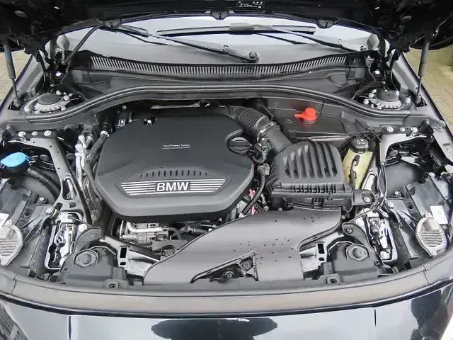 Gebraucht BMW 116 Advantage 116 PS (85 kW) 2022 Schwarz Kleinwagen