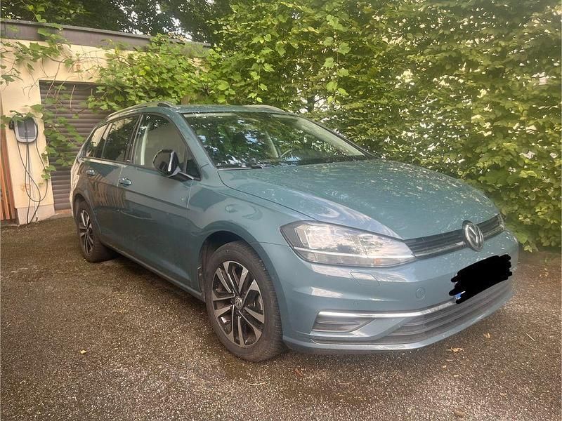 Blau Gebraucht 2020 VW Golf VII IQ Drive Kombi | 13.200 € (Fairer Preis) - Bild 1/4