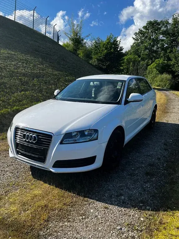 Gebraucht Audi A3 Ambiente 125 PS (91 kW) 2008 Weiß Kleinwagen