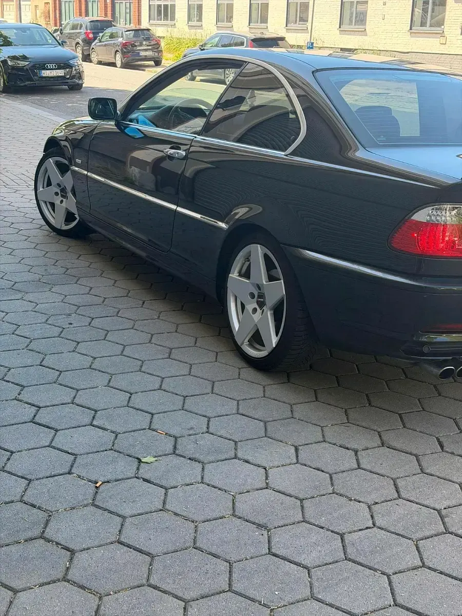 Gebraucht BMW 323 170 PS (125 kW) 2000 Schwarz Coupé