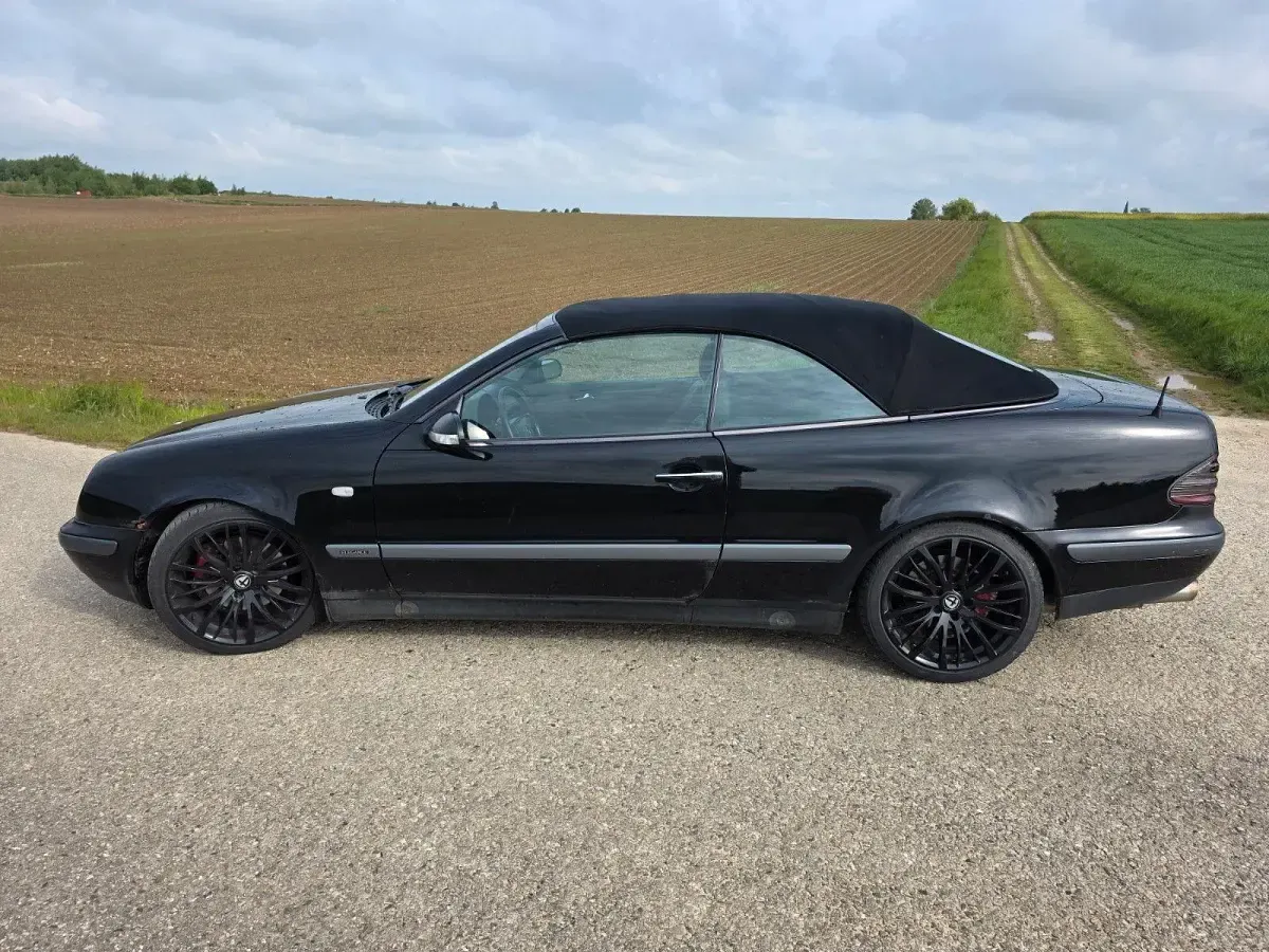 Gebraucht Mercedes CLK230 Elegance 193 PS (141 kW) 1999 Schwarz Cabrio