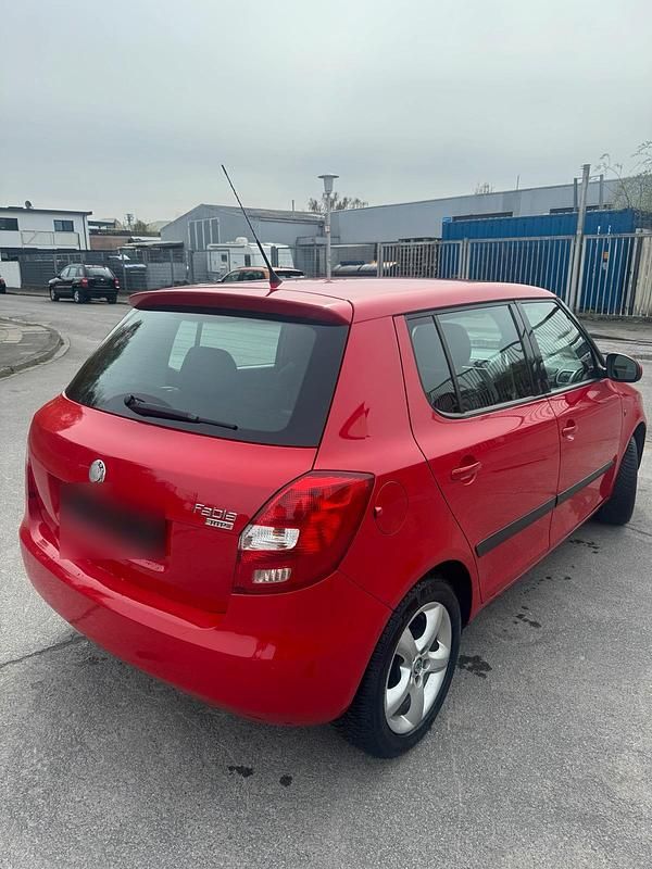Gebraucht Skoda Fabia Elegance 70 PS (51 kW) 2007 Rot Kleinwagen