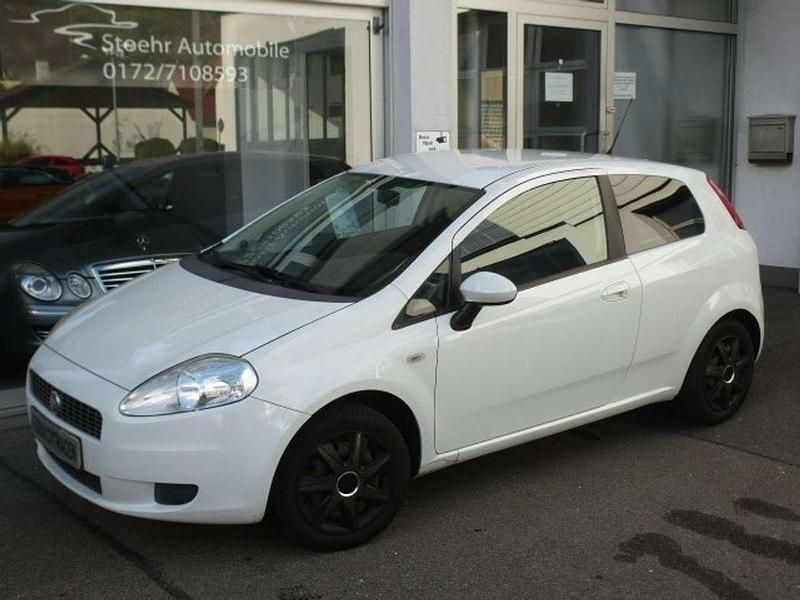 Weiß Gebraucht 2009 Fiat Grande Punto Kleinwagen | 1.485 € (Guter Preis) - Bild 1/4