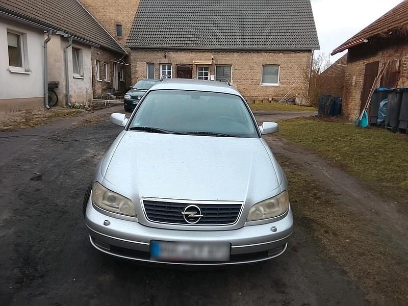 Gebraucht Opel Omega 150 PS (110 kW) 2002 Silber Kombi